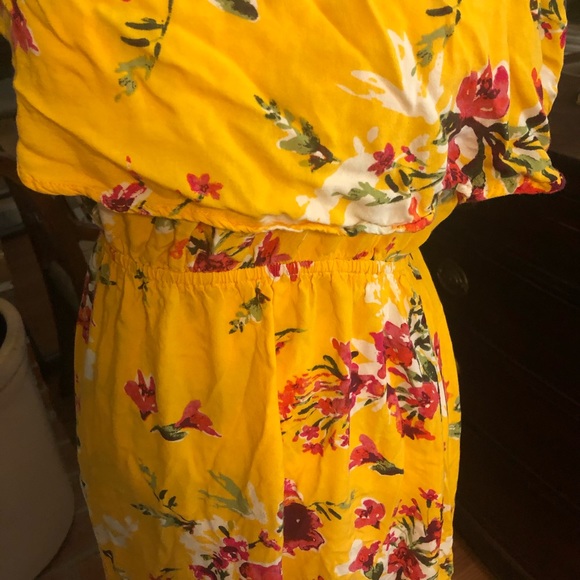 Yellow Maxi - Picture 2 of 4